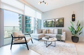 Panoramic High-Floor 1BR Overlooking Yachts and Dubai Water Canal, Moments from JBR Beach, LIV MarinaMarine Transport, and Skydive Dubai, LIV Marina, Dubai Marina by Deluxe Holiday Homes - 0