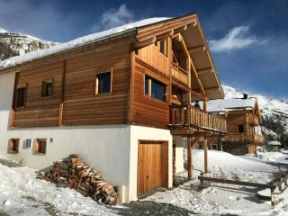 Cozy Chalet With Scenic View In Monêtier Les Bains - 8