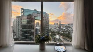 Newly Renovated Waikiki 2BD 2BA Ocean City View, Tax Included - Honolulu - 1