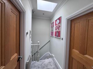Newly Furnished 1 Bed Flat in Wimbledon Village - 2