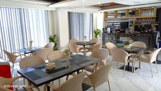 Emavel Beach Resort - 2