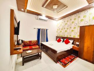 Hotel Ayodhya HNU-MAN GH -Near 400m from Ram Mandir & Hanuman Gadhi Mandir #Fully Air-Conditioning & Spacious Rooms #Free Wifi #Free Parking #Best Hotel In City - 8