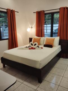Roche Kerlan Apartments - 0