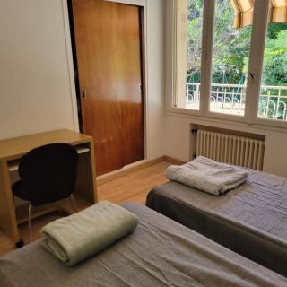 Beautiful house on large wooded grounds of 1600 m2 - 3