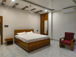 Suryagiri Homestay, Khanapara - 6