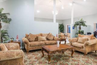 Days Inn by Wyndham Portland/Corpus Christi - 4