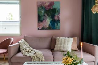 Arctic Ruby City Suite - 1