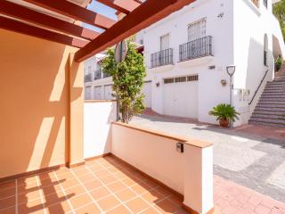 3 Bedrooms in TownHouse near Burriana Beach - 1
