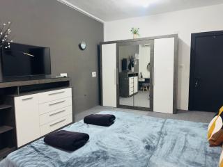 Sea Breeze Retreat - Comfort Apartments in the Heart of Sliema - 4