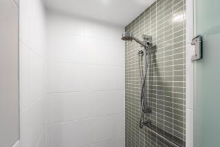 Rooftop Tranquility at Stunning Temple Resort - 3