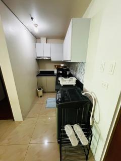 Amorsolo Tower Makati - 3