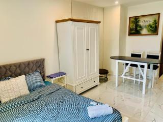 Chill Door Homestay BS10 39 The Beverly Solari Vinhomes Grand Park - 3