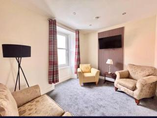 Central Charming Sea View Loft Flat - 7