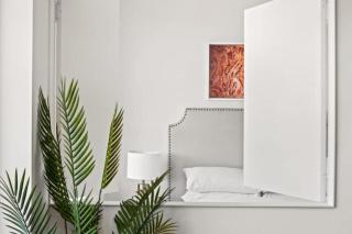 Stylish 2 Bedroom apartment in sydney Birchgrove - 1
