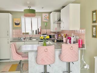 Pink Paradise - 5