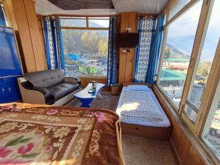 Hotel Pandey Lodge By StayApart - 4