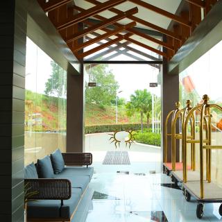 Aqua Fun Hotel Camaya Coast - 9