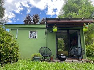 Cozy private cottage with garden views at Ferngrove - 7