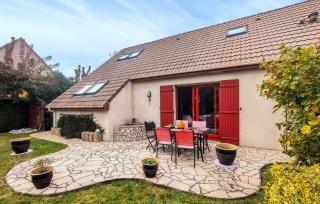 3 Bedroom Amazing Home In Teteghem - 0