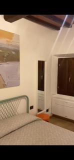 Charming Little House 2 kilometers from the Historical Centre in a typical Florentine district right next to the Tram and Bus stops by Florence Holidays Apartments - 9