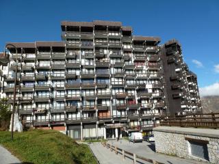 Studio Confortable Proche Pistes et Commerces avec Balcon - FR-1-502-465 - 1