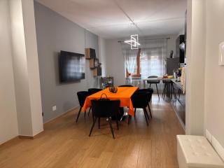Grey Home - 4