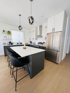 Charming Detached 3 Bedroom Escape Sleeps 6 - 3