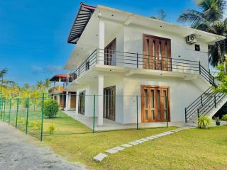 Walawwa Villa Kathaluwa - 0
