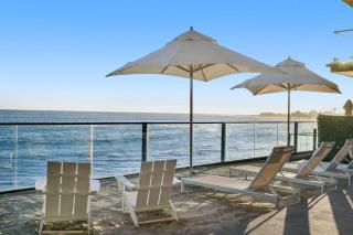 Malibu Sand Carbon Beach Suites - 7