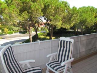 Poolside bliss - Beahost - 6