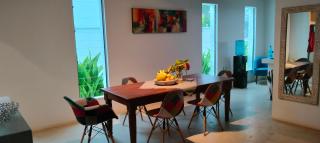 Luxus Ahadi-Beachfront-Villa mit Pool & Strandzugang bei Mtwapa Mombasa - 1