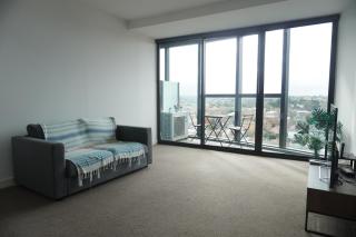 Amazing Accommodations: Vogue - 7