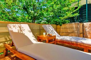 Nature Villa with Pool and Jacuzzi - 9