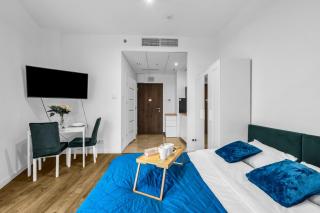 Wola Studio - 9th Floor with Balcony - by Rentujemy - 9