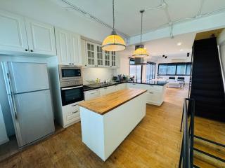 Cozy Spacious 3BR near Lumphinipark and MRT - 8