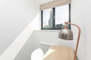 Luxe 2 bed - 20 minutes from Central London - 6