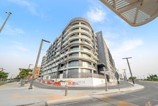Spacious 3BR Eco Stay Masdar City Abu Dhabi Near Airport & Yas Island - 3