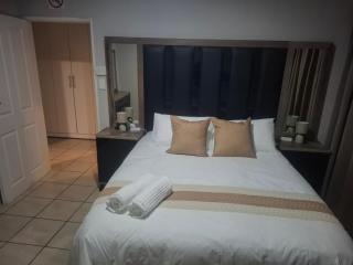 Mountain View Self-Catering Accommodation - Hartbeespoort - 0