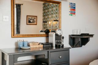 Coaching Inn - 4
