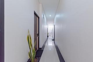 RedDoorz near CSB Mall Cirebon - 6