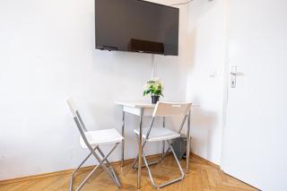 Lovely 4BR shared Apt, Garden by Lorenz Böhler & Danube - 5