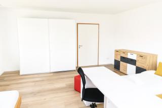 Top Lage - Platz für bis zu 10 Personen, Küche, 2 Bäder, Waschmaschine, WLAN - 2