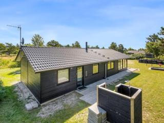 Holiday Home Jerrit - 225m from the sea by Interhome - 5