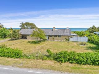 Holiday Home Kalist - 50m from the sea by Interhome - 0