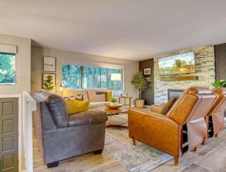 Family Paradise Hot Tub, Fire Pit n Play House - 0