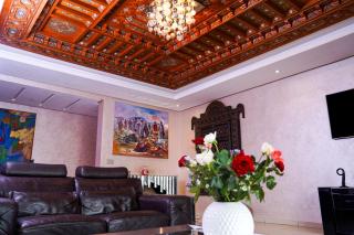 Aesthetic & Luxury Chic Designer Apartment - 8