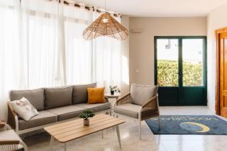Apartamentos Moon Dreams Cabo de Baños - Cala en Blanes - 2