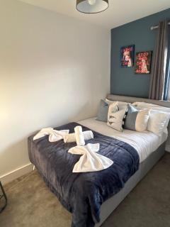 1 Great for Contractors 2BR Flat Near Harlow Station - 9