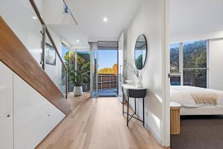 Luxury Beach House With Bay Views, Rooftop & Lift - Mordialloc - 9
