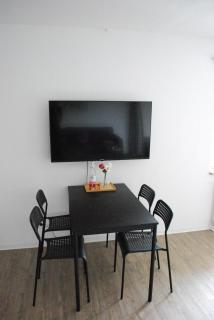 Zentrale Wohnung, 2 Betten,vollmöbliert,nahe BTU,Balkon- Parkpkatz auf Anfrage - 2